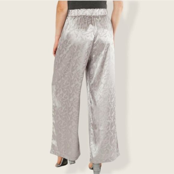 Gimmicks Satin Wide Leg Pants Silver Floral Print Size M - Picture 4 of 7